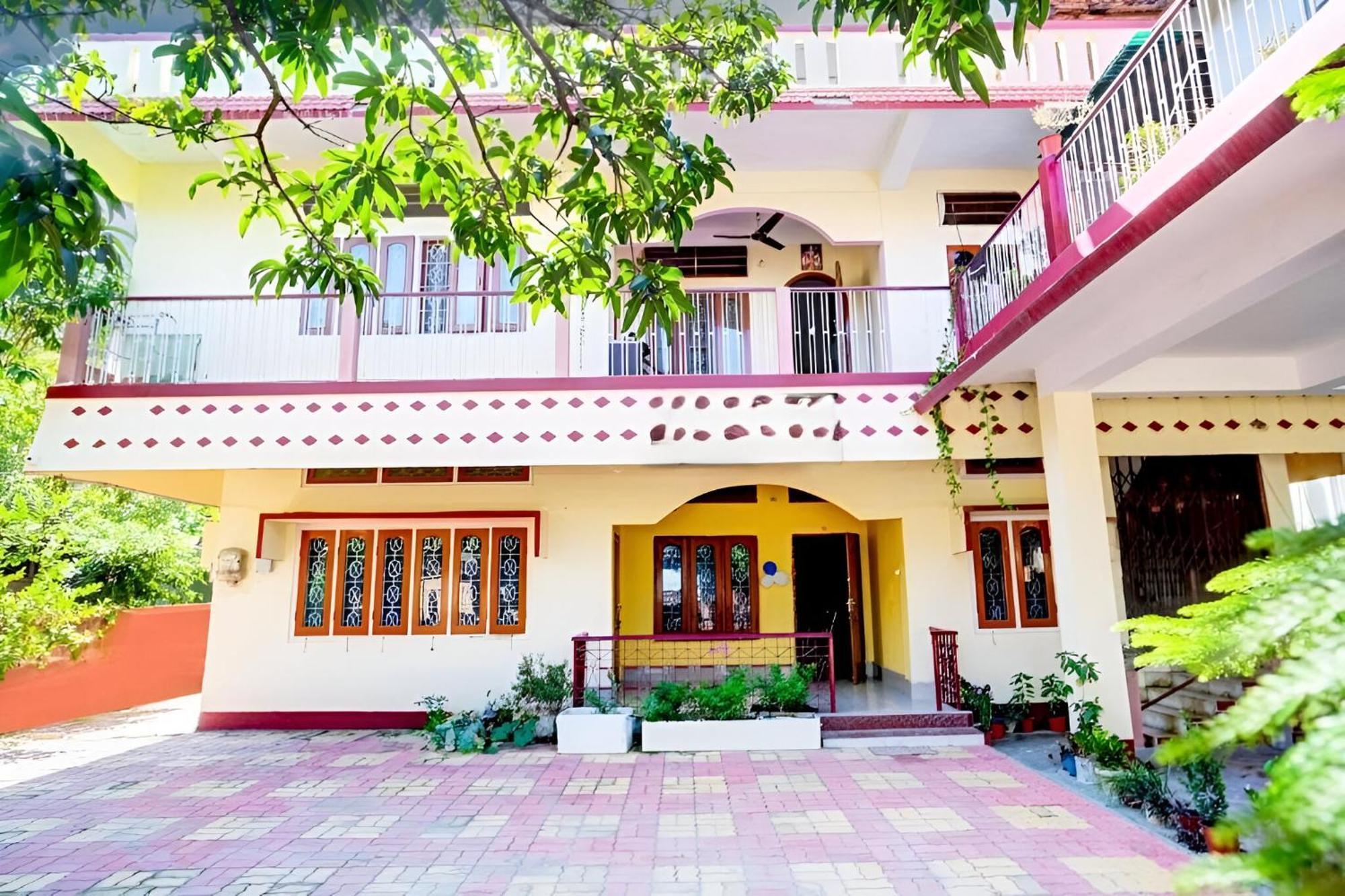 Capital Heritage Homestay Guwahati Zewnętrze zdjęcie