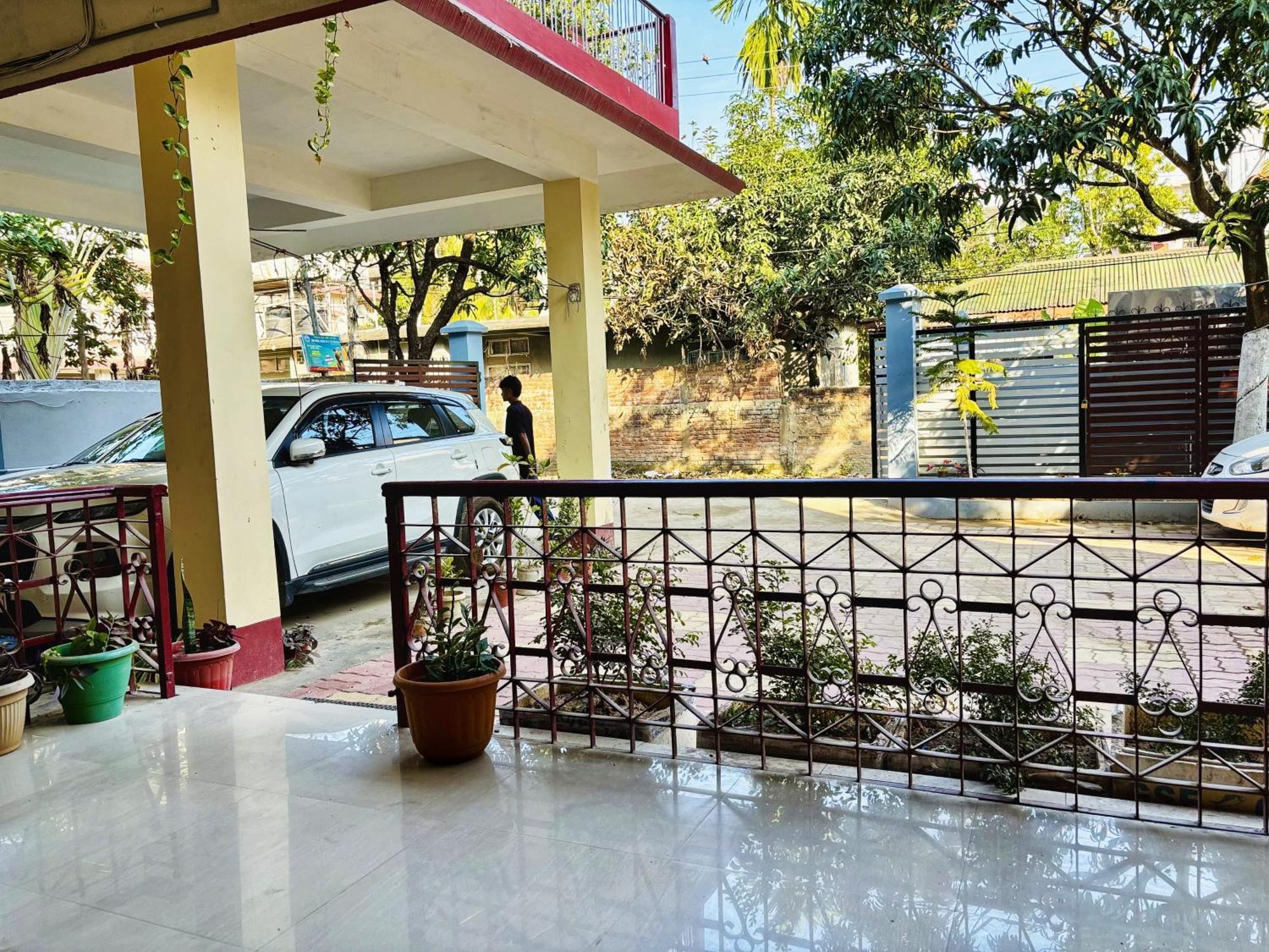 Capital Heritage Homestay Guwahati Zewnętrze zdjęcie